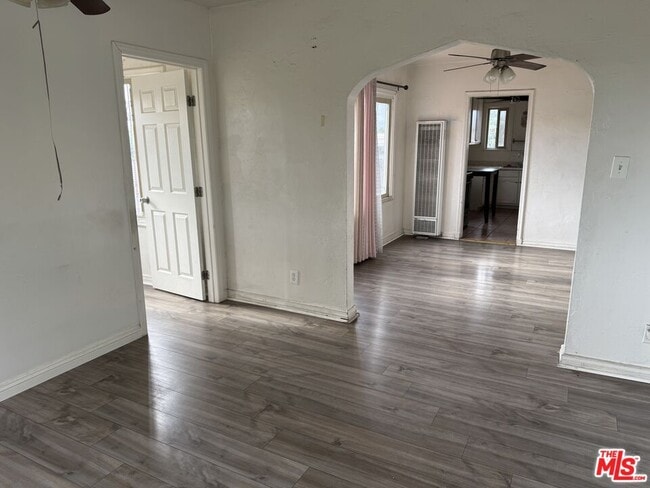 Building Photo - 6537 W Northside Dr