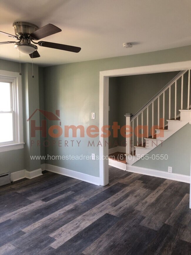 Building Photo - 3 BEDROOM LINWOOD HOME!