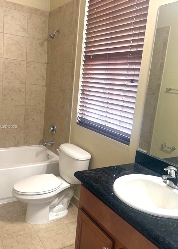 Building Photo - 9044 SW 39th St