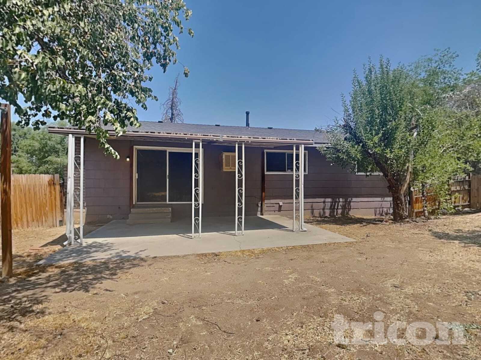 Building Photo - 1270 Kings Row