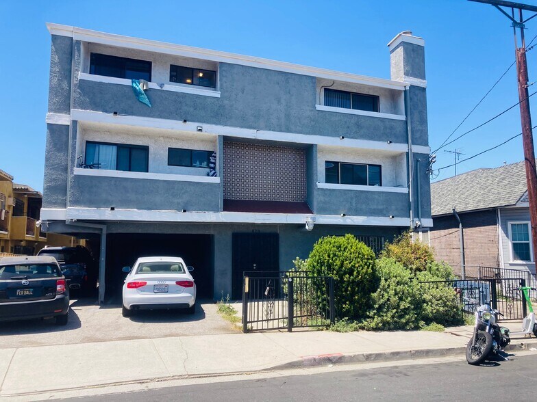 Building Photo - 829 N Bunker Hill Ave.
