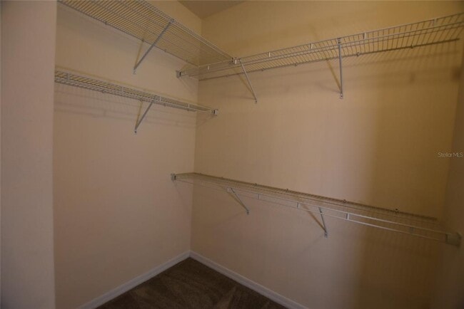 Building Photo - 708 Lake Tarpon Way