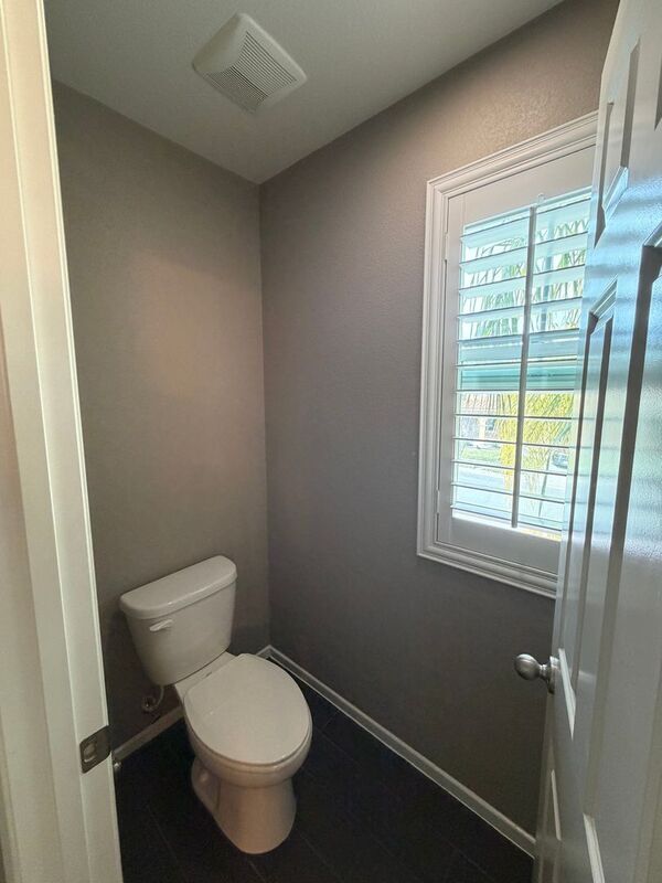 Building Photo - 27238 Avon Ln