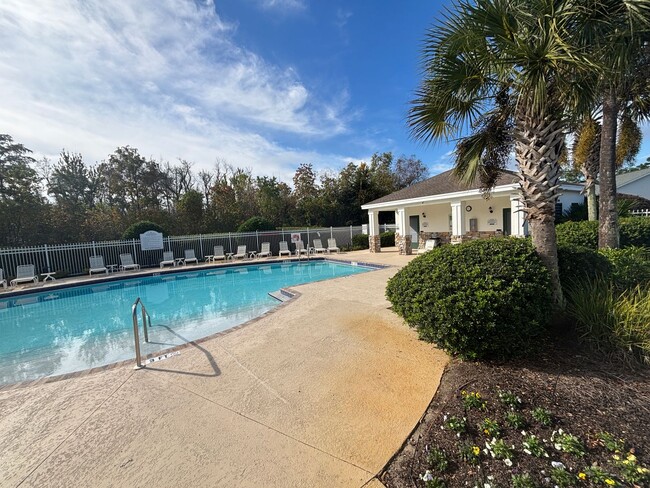 Building Photo - 3421 Cherry Ridge Rd