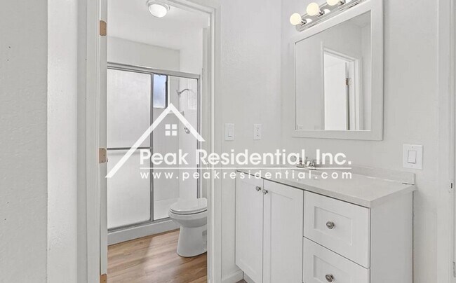 Building Photo - Updated 4bd/2ba North Sacramento Home with 2 Car Garage