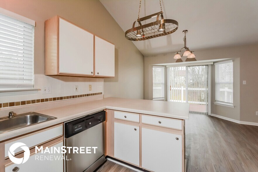 Building Photo - 2737 Whitecreek Ln