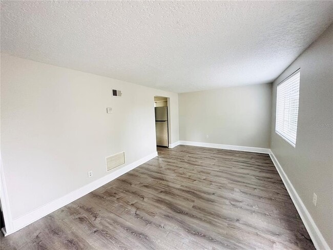 Building Photo - 1016 Atkins Pl