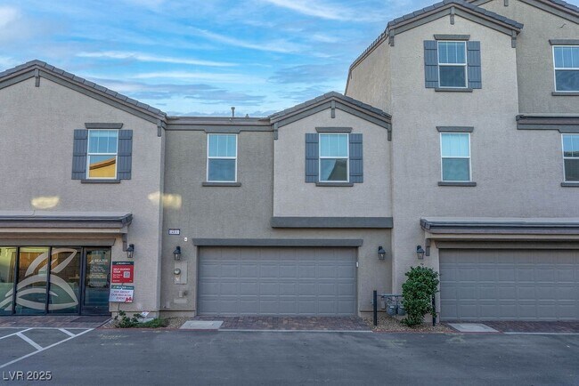 Building Photo - 483 Ylang Pl