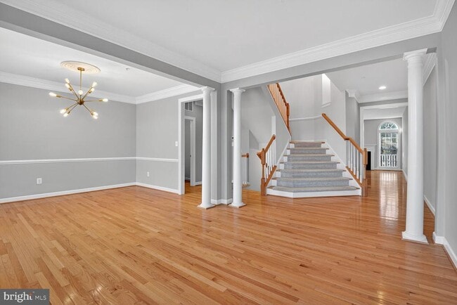 Building Photo - 6 Sharpstead Ln