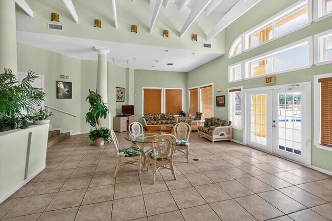 Building Photo - 4807 Via Palm Lakes Via