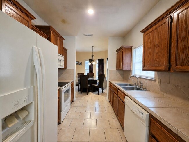 Building Photo - 10126 Truchas Rd