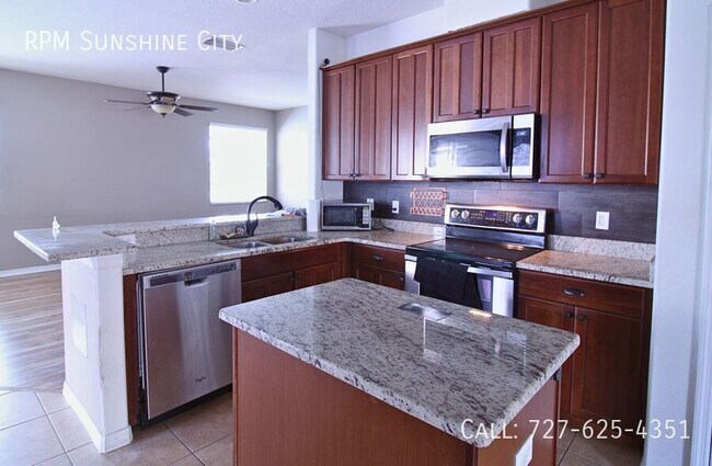 Building Photo - 11129 Creek Haven Dr
