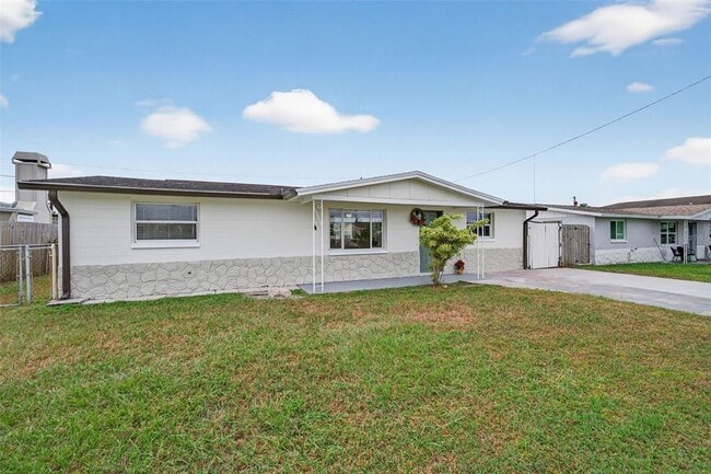 Building Photo - 3742 Elmwood Dr