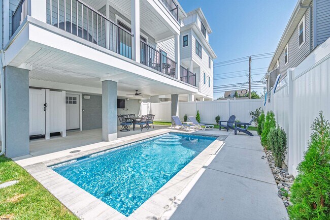 Building Photo - 26 S Rosborough Ave