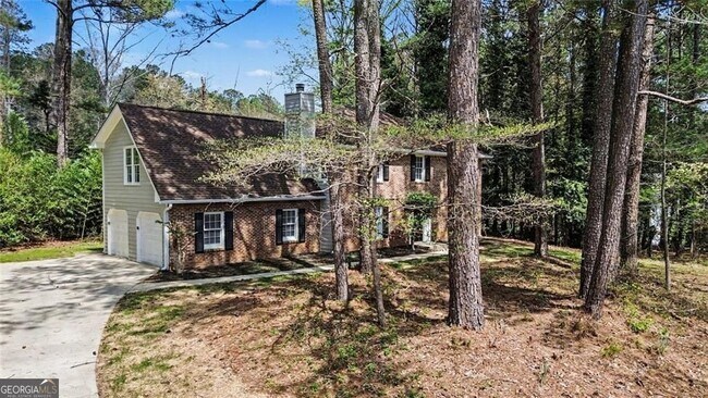 Building Photo - 175 Woodsong Dr
