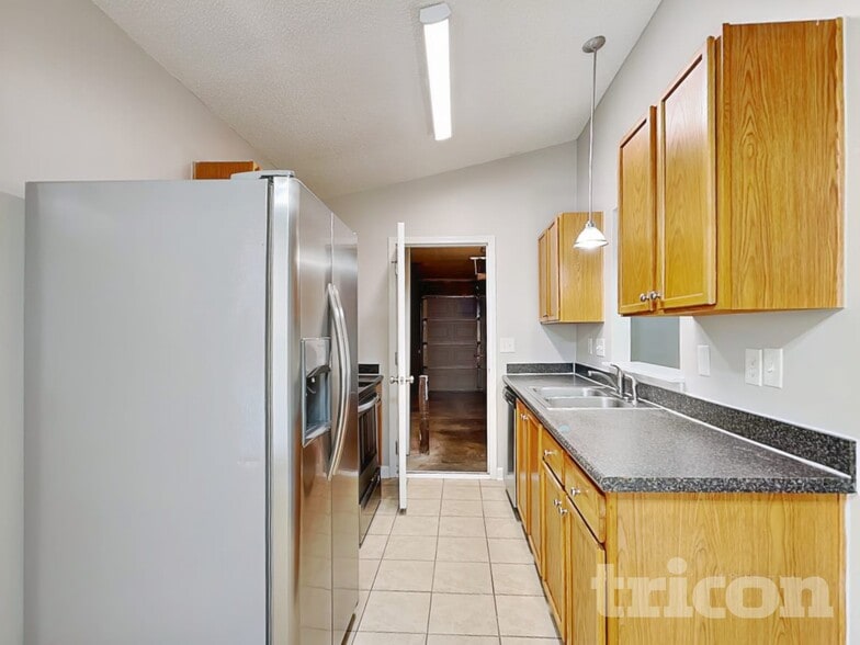 Building Photo - 1027 Alston Hill Dr