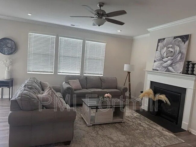 Building Photo - 1714 Woodend Dr