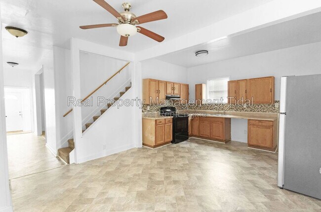 Building Photo - 1035 23rd St
