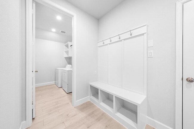 Building Photo - 4119 Hudson St