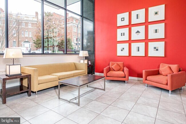 Building Photo - 1601 18th St NW