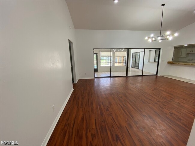 Building Photo - 1110 SW 15th Ave