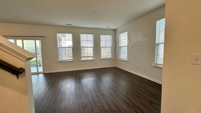 Building Photo - 312 Catawba Br Wy