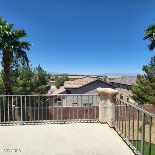 Building Photo - 1720 Flores Ln