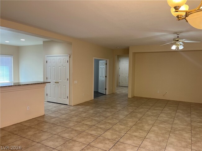 Building Photo - 10922 Moonbeam Glow Ln