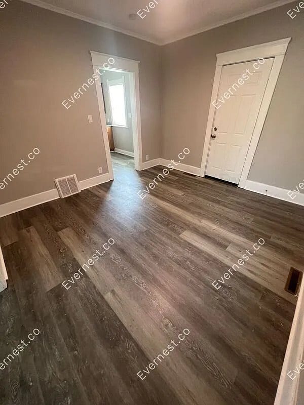 Building Photo - 3549 Hazelhurst Ave