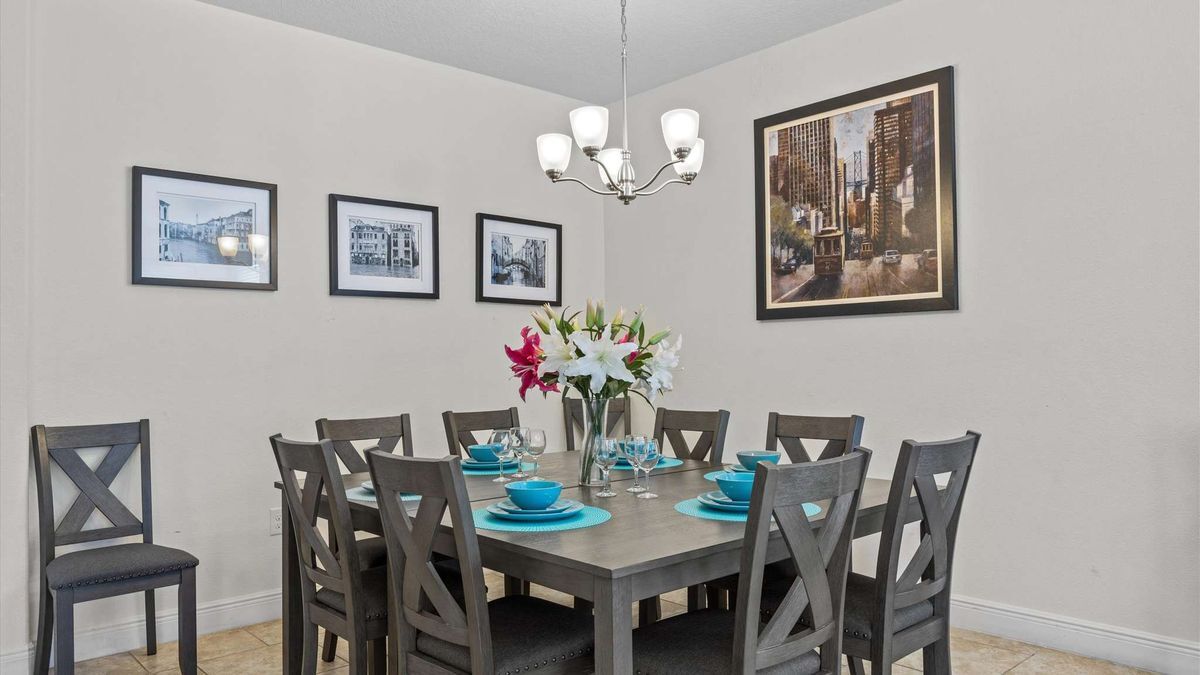 Building Photo - 5266 Wildwood Wy