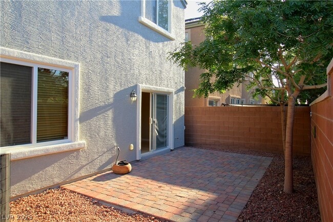 Building Photo - 9519 Knopfler Ln