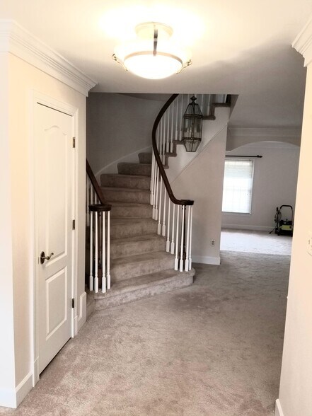 Building Photo - 8141 Madrillon Ct