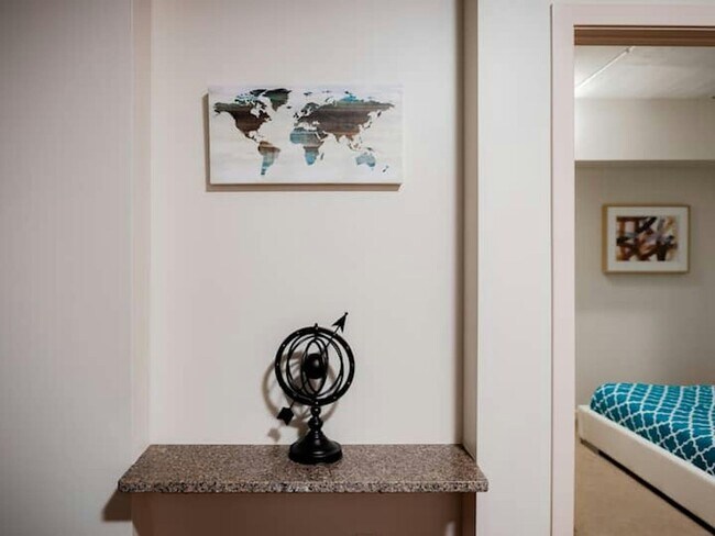 Building Photo - 2017 Chestnut St