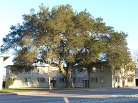 Building Photo - Vista Robles