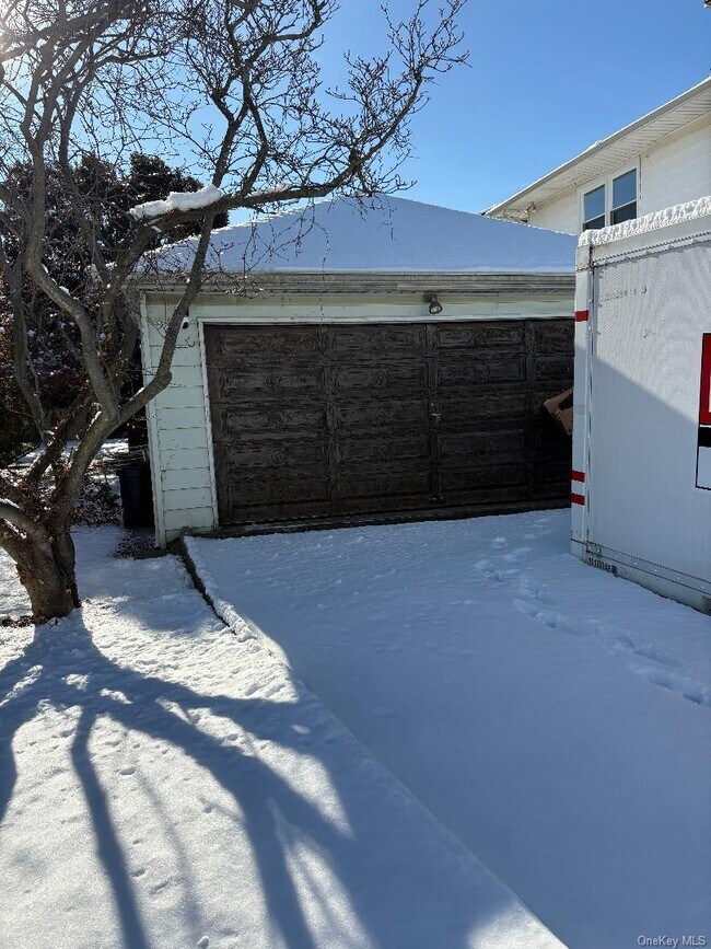 Building Photo - 166 Franklin Blvd