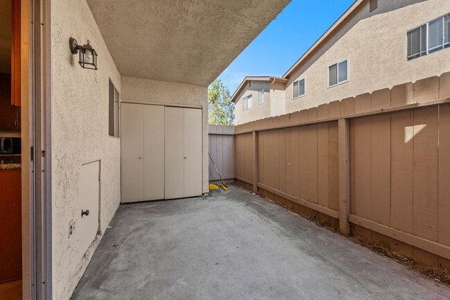 Building Photo - Beautiful UTC Townhome with Private Patio, Garage Parking, and Pool Access!