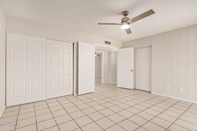 Building Photo - 1754 E Alta Vista Rd