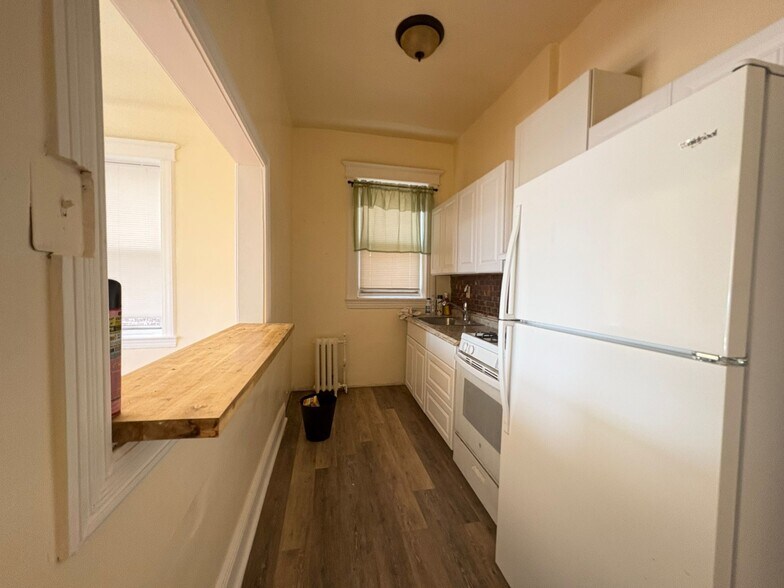 90-96 W 33rd St D6 - 91 W 33rd St