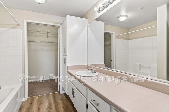 Building Photo - 44722 Adam Ln