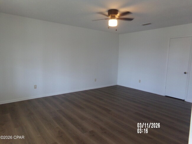 Building Photo - 6909 Winona St