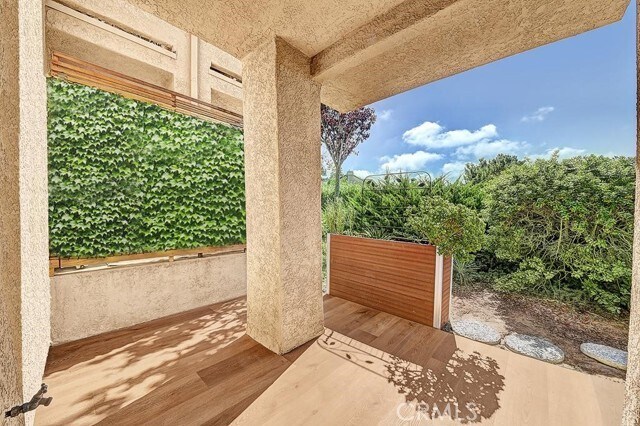 Building Photo - 1074 Calle Del Cerro