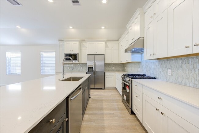 Building Photo - 30347 Tall Fescue Dr