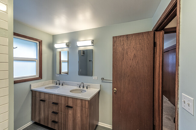 Downstairs bathroom with double vanity - 126 Newell Street