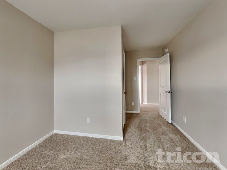 Building Photo - 624 Totem Trail Dr