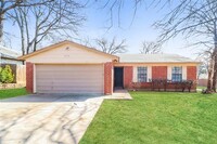 Building Photo - 5715 Woodsetter Ct