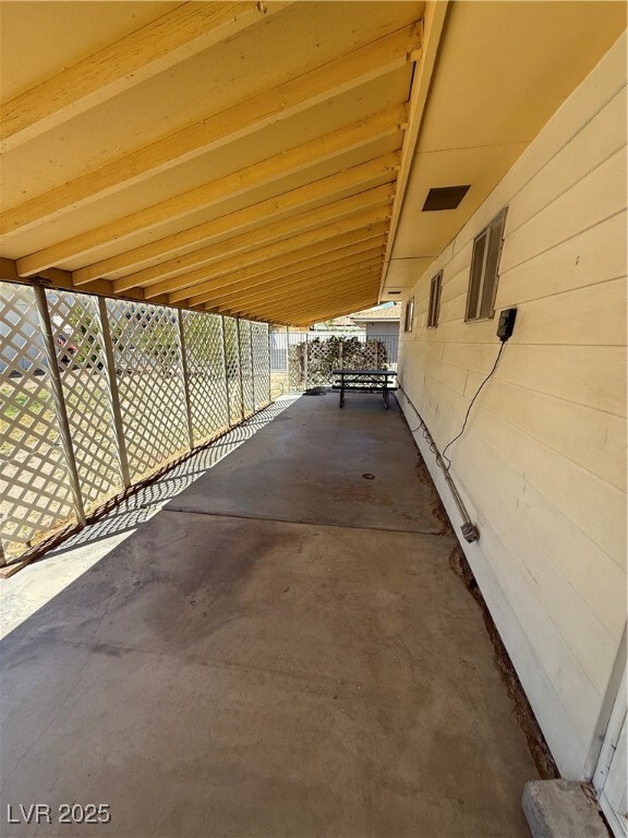 Building Photo - 5643 S Pecos Rd