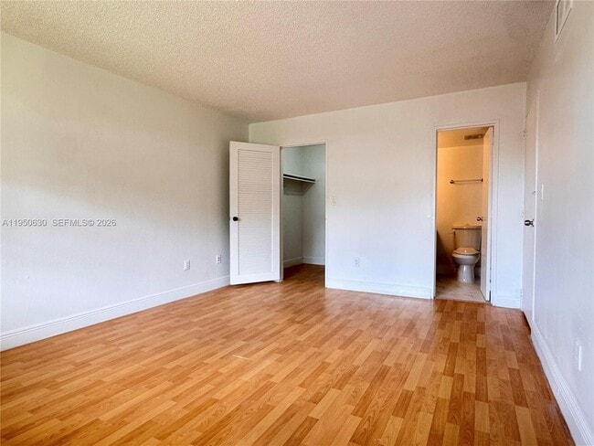 Building Photo - 4154 NW 79th Ave