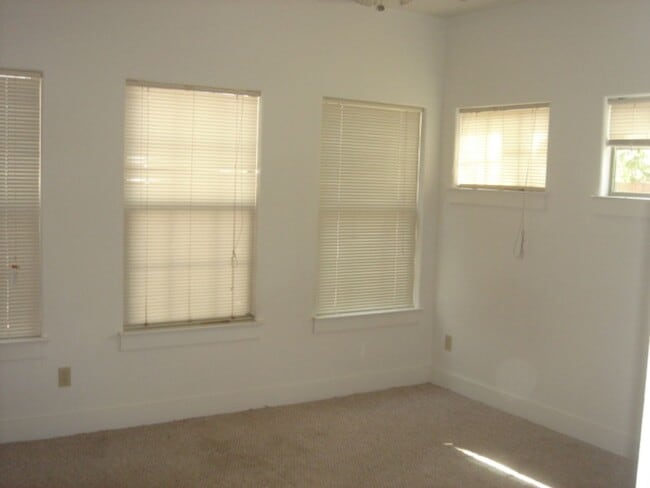 Building Photo - 5101 Martin Ave