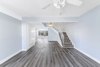 Building Photo - 1600 Mabury St