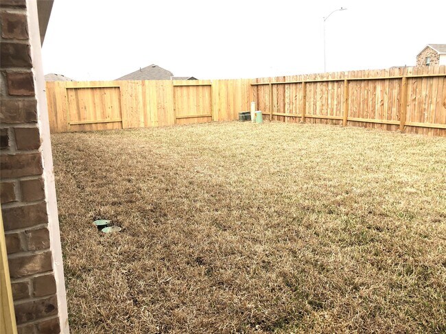 Building Photo - 21422 Chester Cliff Ln